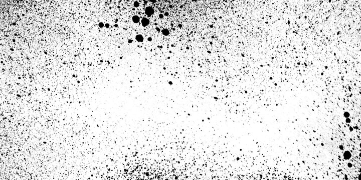 Black and white halftone dots pattern