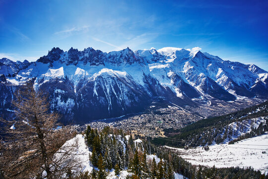 Panoramic view of Mont Blanc and the Chamonix Valley in the French Alps, France, Europe