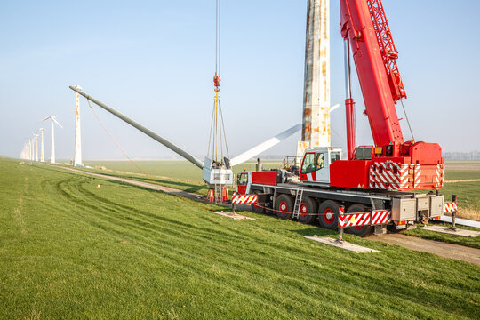 Demolition of Old Rusty Wind Turbines in Espel