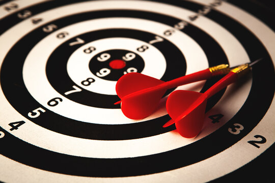 target and dart, concept of success and goal