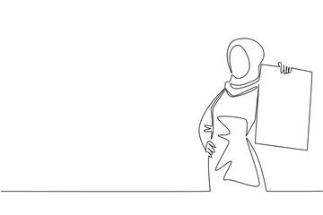 Fototapeta premium Unique single line drawing presents a Muslim woman in hijab holding a blank marketing ad board on her side. It perfectly emphasizes an advertising concept for a global marketing poster.