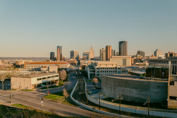 Fototapeta premium Elevated view of Minneapolis cityscape with roads and architecture.