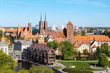Panorama of the city of Wroclaw, Poland © Tomasz Warszewski