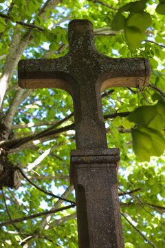 pierre, rocher, arbre, gazon, vieux, nature, ancien, bois, parc, moignon, plante, fosse, eau, XVIII si&egrave;cle, Alp, Paysage, architecture, &eacute;t&eacute;, jardin, croix, religions, for&ecirc;t ,chr&eacute;tienne , J&eacute;sus 