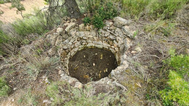 pou de gel, Sant Miquel de la Tosca, Serra la Llena, Vilosell, Transllena, Garrigues