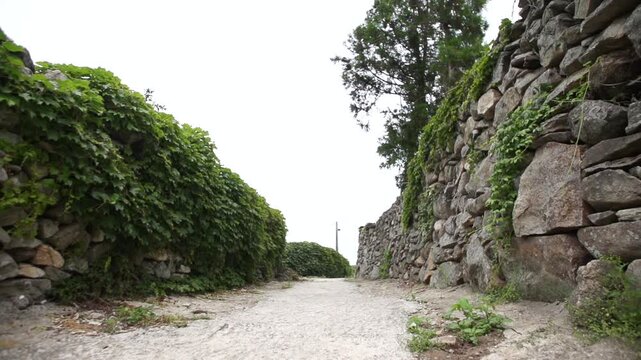 Village Scenery and Stone Wall Path - 청산도 마을 풍경과 돌담길