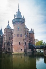 Fototapeta premium The beautiful De Haar Castle in the village of Haarzuilens, a true ‘fairy‑tale castle’, Haarzuilens, Utrecht, Netherlands