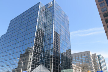Naklejka premium exterior building and sign of Unilever Canada at 160 Bloor St E, Toronto