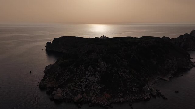 Faro de las islas Medas situado en L'Estartit, costa Brava, provincia de Gerona, Catalu&ntilde;a, Espa&ntilde;a. 