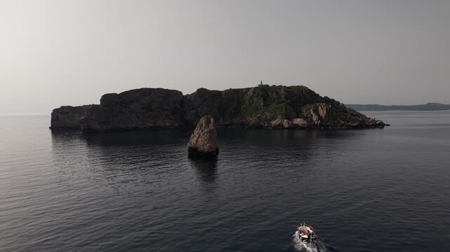 Faro de las islas Medas situado en L'Estartit, costa Brava, provincia de Gerona, Catalu&ntilde;a, Espa&ntilde;a. 