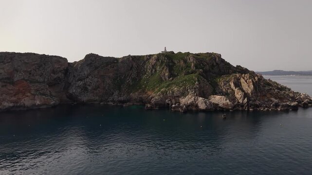 Faro de las islas Medas situado en L'Estartit, costa Brava, provincia de Gerona, Catalu&ntilde;a, Espa&ntilde;a. 