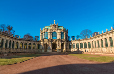 Fototapeta premium Great close-up view of the Wallpavillon (Wall Pavilion), considered the most important pavilion of the Zwinger and a masterpiece of Dresden Baroque architecture. Its curved façade is richly decorated.