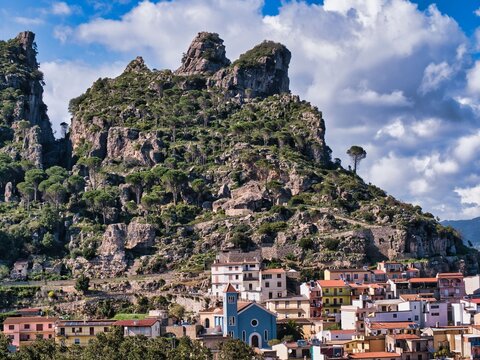 Vista del Pese di Ulassai in Ogliastra, Sardegna.