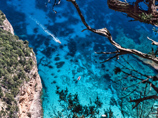 Le famose e belle Piscine di Venere nel golfo di Orosei © Alien