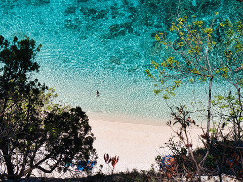 La bellissima spiaggia di Cala Biriola nel Golfo di Baunei