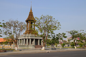monument (cambodian constitution monument) in phnom penh in cambodia © frdric
