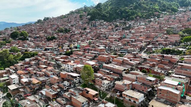 Cinematic Drone Footage of Comuna 13 Medell&iacute;n &ndash; Urban Transformation, Cable Cars, Escalator and City Life