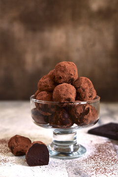 Chocolate truffles with rum .
