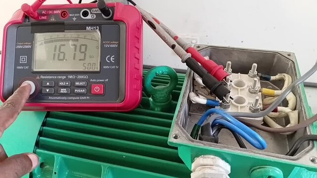 Motor Testing Sequence: Evaluating Phase to Phase Insulation Resistance Between V and W Windings of AC Motor
