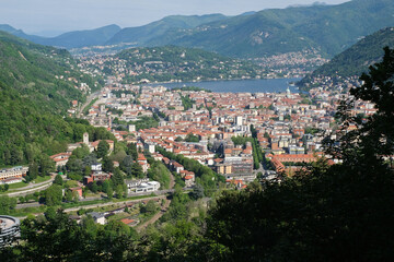 Obraz premium Panoramica dall'alto sul centro della città di Como, Lombardia, Italia.