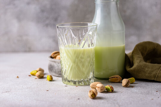 Healthy alternative vegan pistachio milk