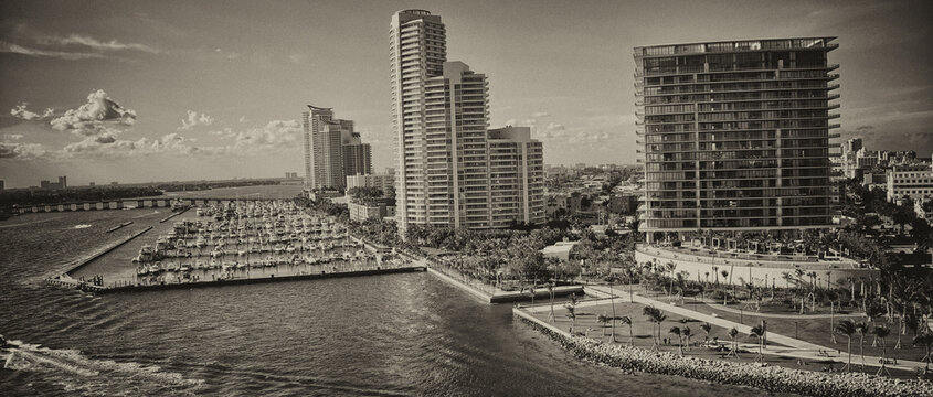 Beautiful coast and buildings of Florida - Miami