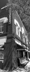 Fototapeta premium AMELIA ISLAND, FL - APRIL 1, 2018: Beautiful old buildings on a sunny day. Amelia Island is a major Florida attraction for tourists