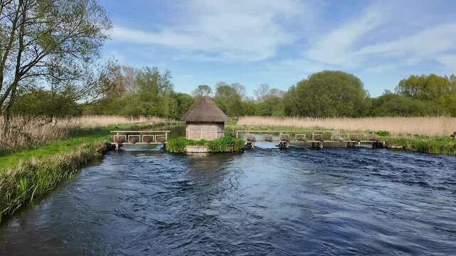 Longstock Hampshire England UK. 28.04.2026. Video. The chalk stream River Test at Longstock im Hampshire England UK.