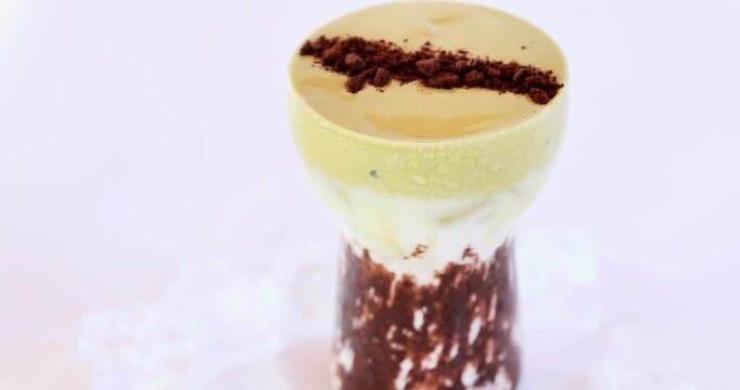 Oreo crumbs, matcha milk foam, fresh milk coffee smoothie