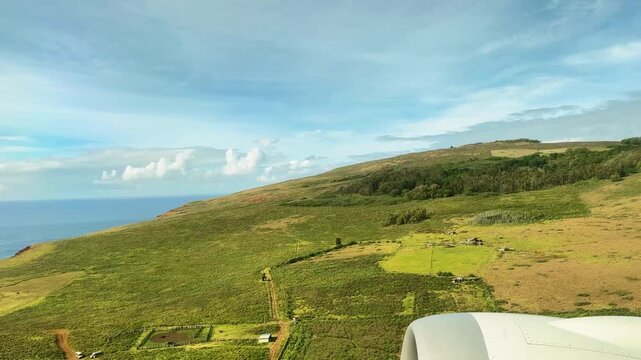 飛行機から見たイースター島の眺め、マタベリ国際空港からの離陸、2025年11月中旬