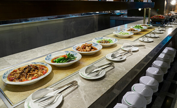 Chinese dishes at high-end star-rated hotel buffets