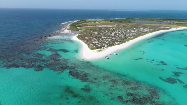 DRONE 4K - ISLA TORTUGA EN VENEZUELA