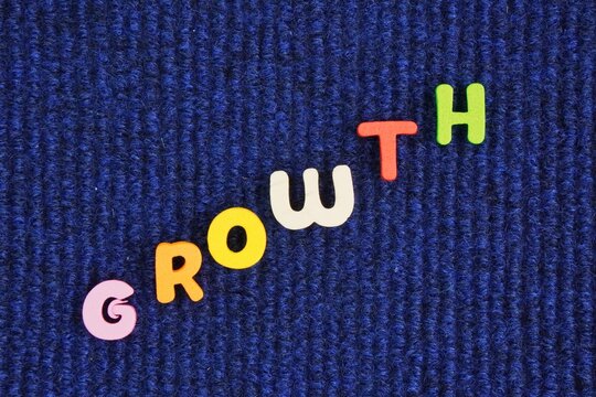 The meaning of the letter GROWTH with the meaning of boundaries. Goals, Resilience, Opportunities, Wisdom, Tenacity, Habits. the process of increasing in size, amount, maturity, or importance, applyin
