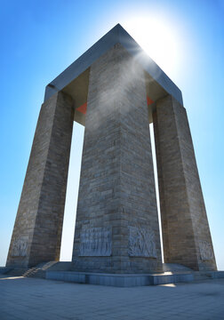 March 18th &Ccedil;anakkale Victory, &Ccedil;anakkale Martyrs' Monument