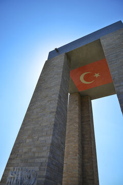 March 18th &Ccedil;anakkale Victory, &Ccedil;anakkale Martyrs' Monument