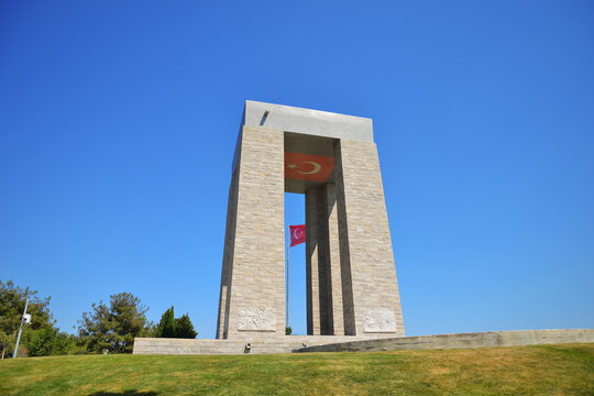 March 18th &Ccedil;anakkale Victory, &Ccedil;anakkale Martyrs' Monument
