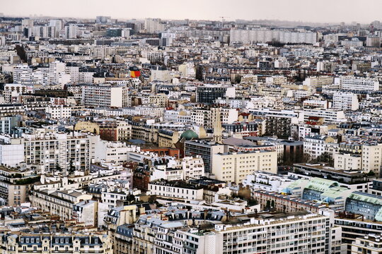 Paris. Immeubles. Vue du haut de la Tour Eiffel.