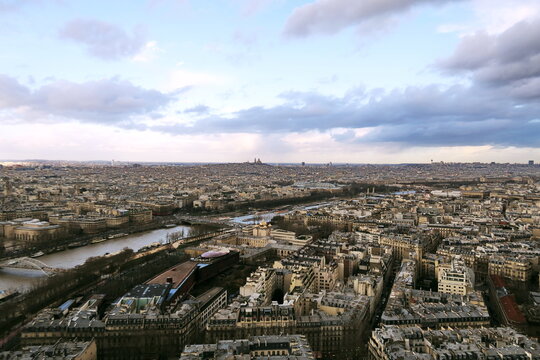 La Seine et Paris. Vue depuis la Tour Eiffel.