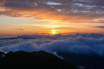Fototapeta premium Sunset in Madeira where golden light meets the Atlantic and every moment feels like magic — nature, peace, and unforgettable views