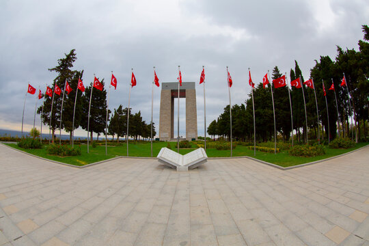 The digital memory of the &Ccedil;anakkale Martyrs' Memorials and Battlefields from 1996 to the present.
