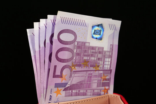 Euro banknotes, EUR. European money. 2500 Euros in five 500 euro banknotes. Cash, finance, savings, wealth