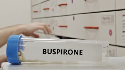BUSPIRONE tablets for treat anxiety disorders © Semi