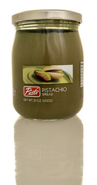 Package of Pistachio spread