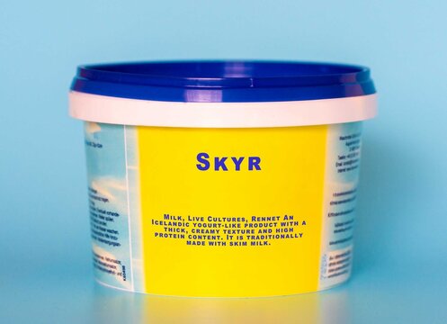 Skyr Milk, Live Cultures, Rennet