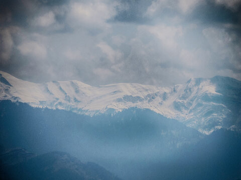 the snowy peaks of the Apharwat Range in Gulmarg, Kashmir