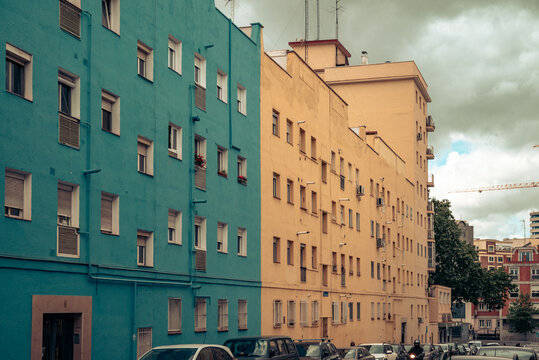 Fachada y arquitectura de edificios en Madrid