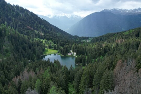 lago dei caprioli 