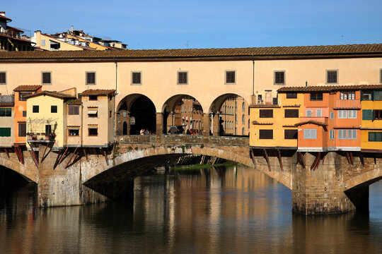 ponte vecchio florence italy