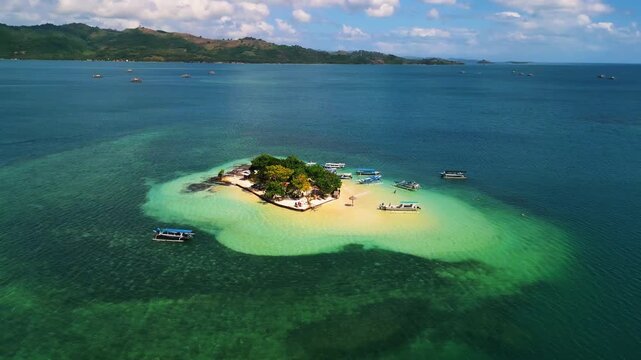 Gili Kedis Tiny Heart Shaped Desert Island with Crystal Clear Water in South Lombok