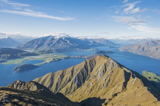 View of mountains and lake, Roys Peak, Lake Wanaka, Southern Alps, Otago Region, Southland, New Zealand